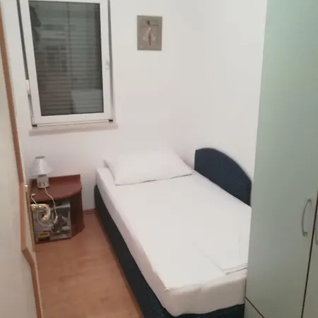 Apartment Loza *